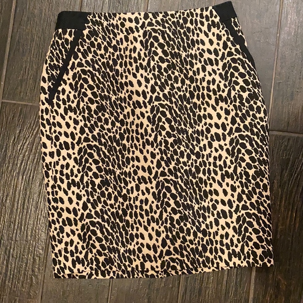 Leopard print pencil skirt